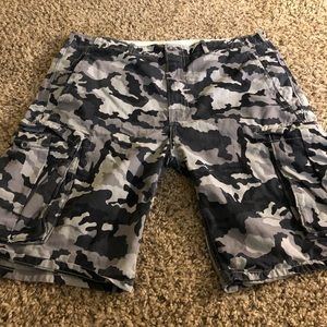 Levi Cargo shorts